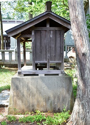 神明社右側面.jpg